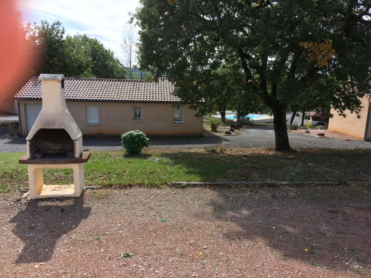Готель Les Sentiers Du Causse Lentillac du Causse Екстер'єр фото